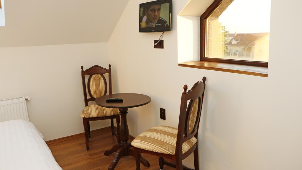 Hanu Lui Gica Spa Satu Mare Room photo